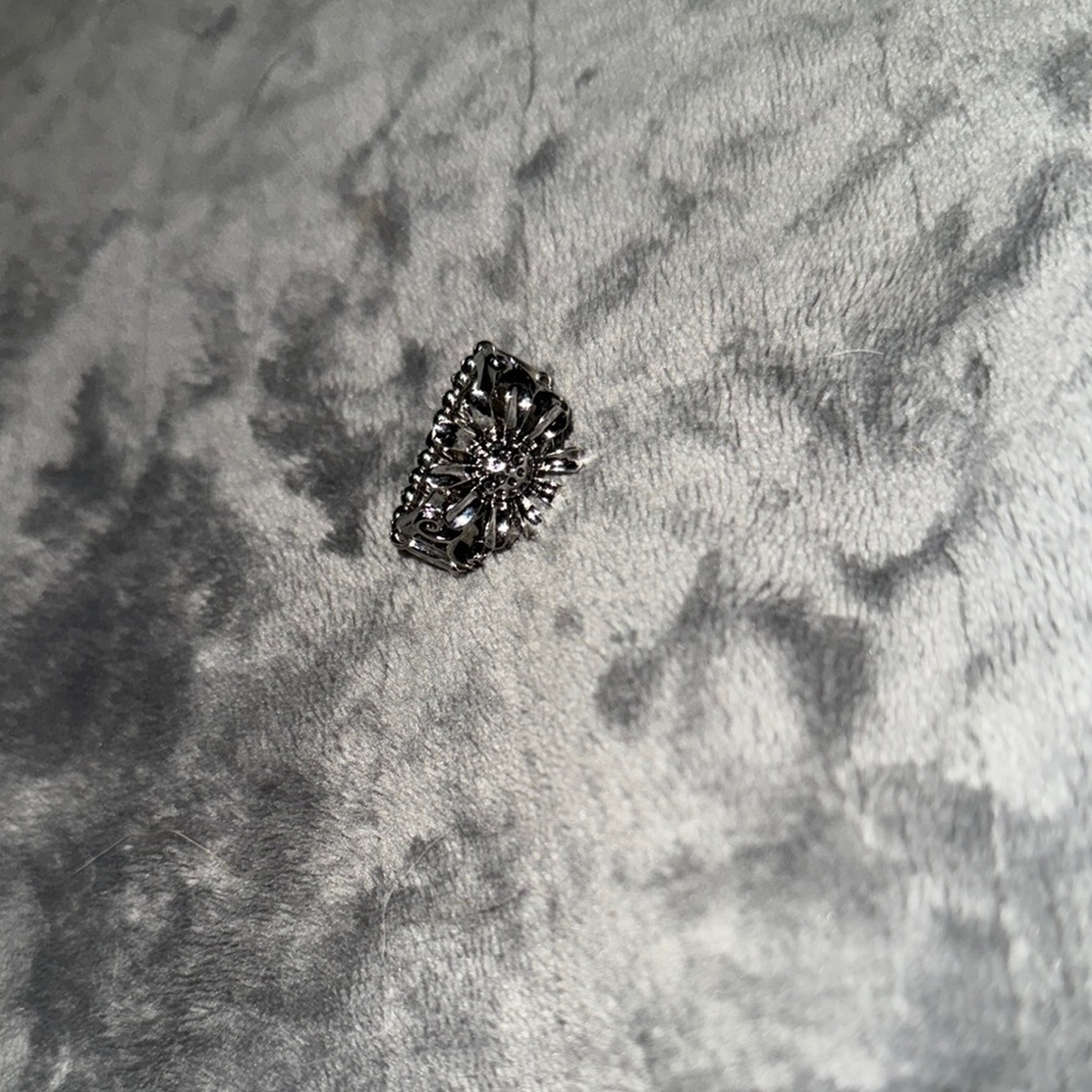 Elegant Silver Women's Ring